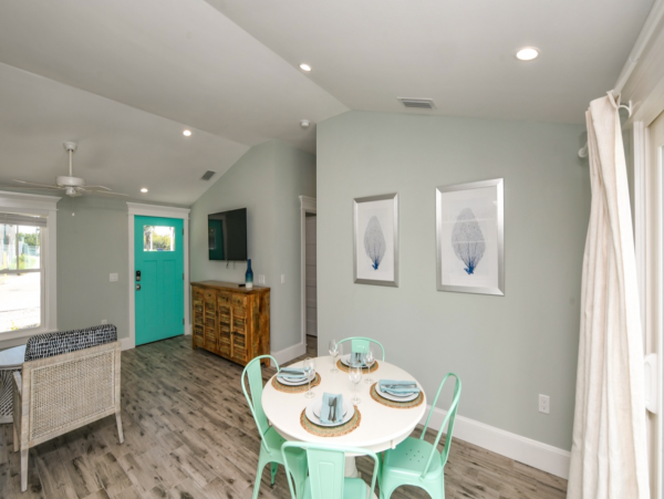 Holmes Beach Two Bedroom Vacation Condo