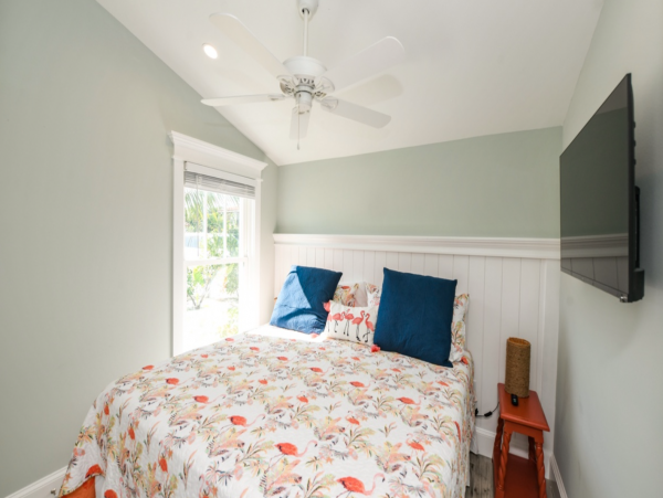 Holmes Beach Two Bedroom Vacation Condo