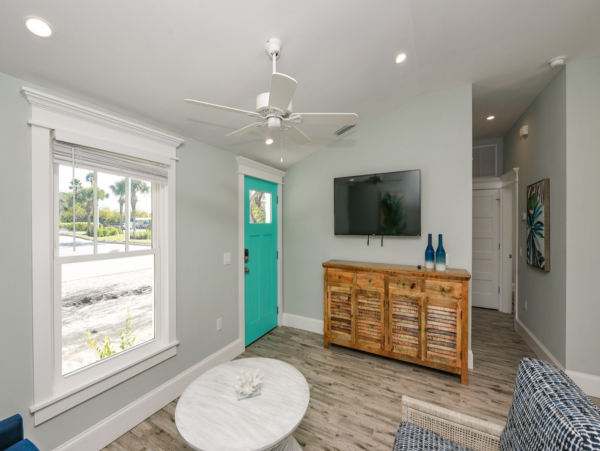 Holmes Beach Two Bedroom Vacation Condo