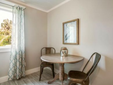 Upscale Studio Condo with Pool