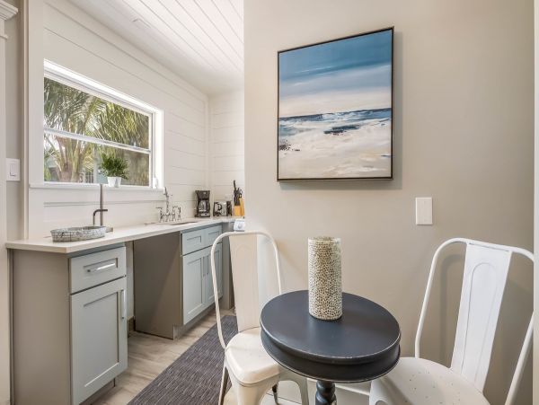Lovely Condo in the Heart of Anna Maria Island!