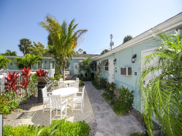 Lovely Condo in the Heart of Anna Maria Island!