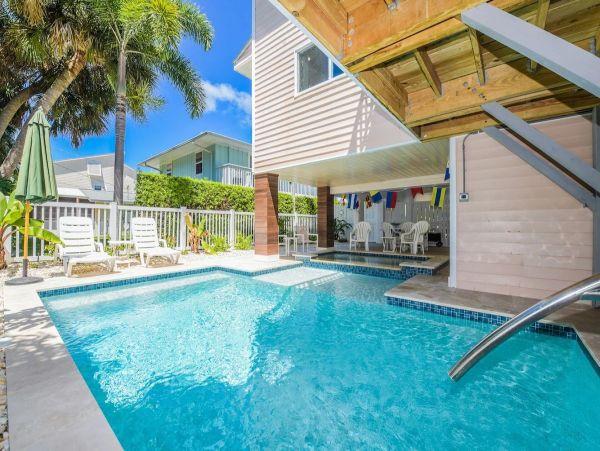 Anna Maria Island Vacation Rental - Luxury 3-Bedroom Home with Pool & Gulf Views