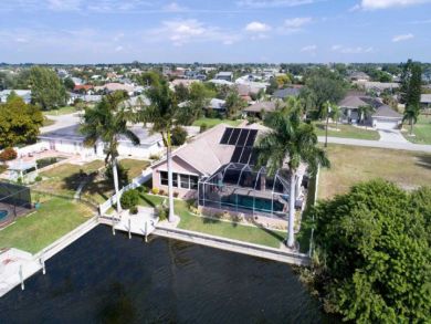 Cape Coral Vacation Home Sleeps Eight Guests Pool High End!