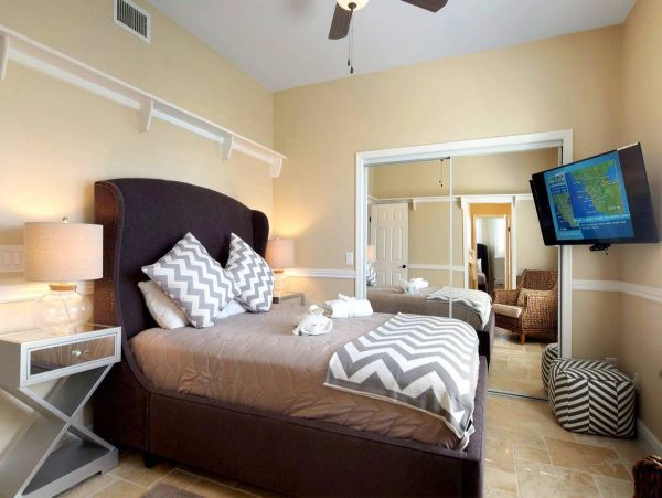 Cape Coral Luxury Vacation Rental Pool Home Six Bedrooms