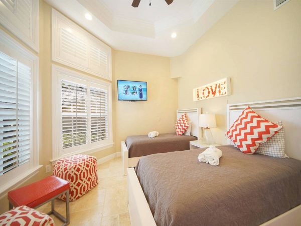 Cape Coral Luxury Vacation Rental Pool Home Six Bedrooms