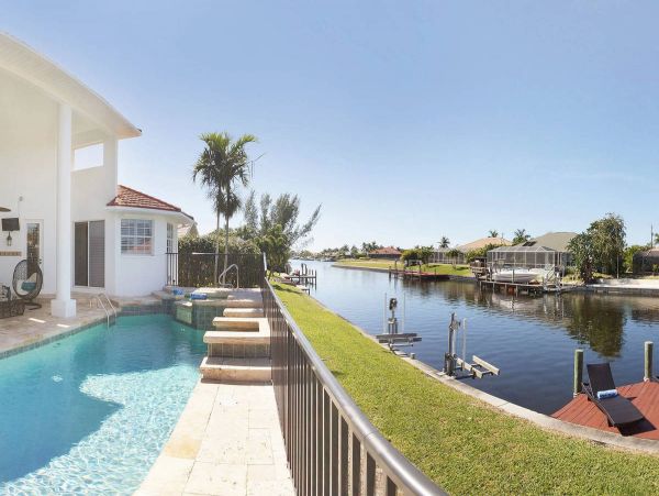 Cape Coral Luxury Vacation Rental Pool Home Six Bedrooms