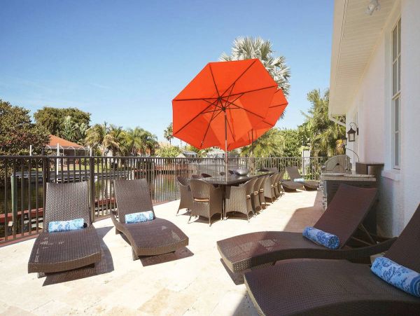Cape Coral Luxury Vacation Rental Pool Home Six Bedrooms