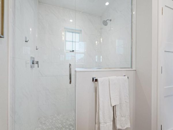 Holmes Beach Luxury Vacation Pool Home Near Beach & Fun