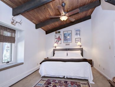 Vail Three Bedroom Vacation Townhome Sleep 8 Shuttle to Lift