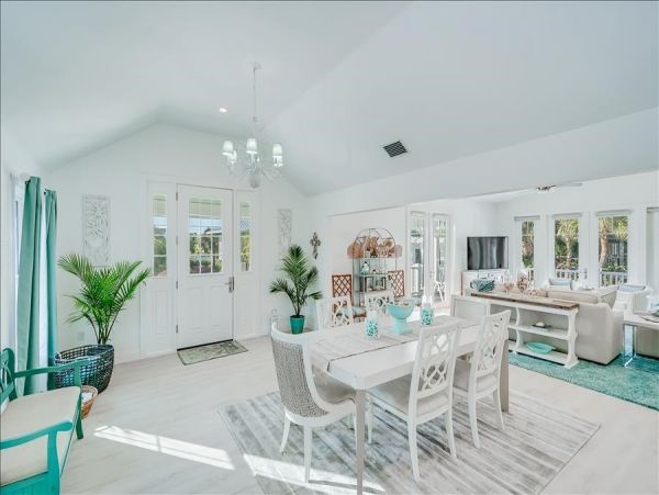 Great Boca Grande Vacation Home Sleeps Six Guests - Luxury Vacation Rental