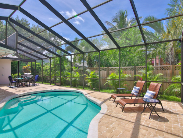 Anna Maria Island Charming 3-Bedroom Retreat with Private Pool