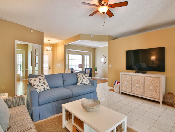 Anna Maria Island Charming 3-Bedroom Retreat with Private Pool