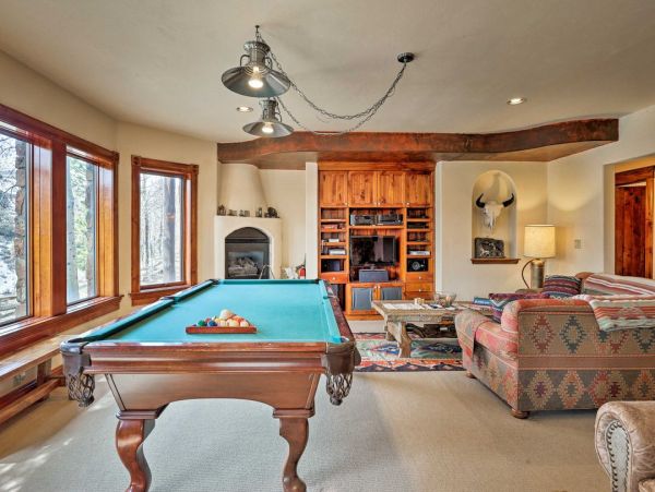 Luxury Vacation Rental – Vail Valley Mountain Lodge with Hot Tub