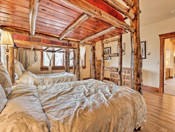 Luxury Vacation Rental – Vail Valley Mountain Lodge with Hot Tub