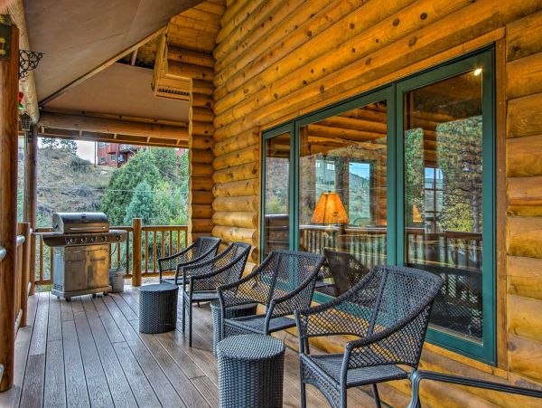 2500 Sq Ft Log Cabin