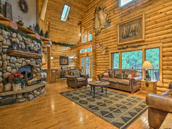 2500 Sq Ft Log Cabin