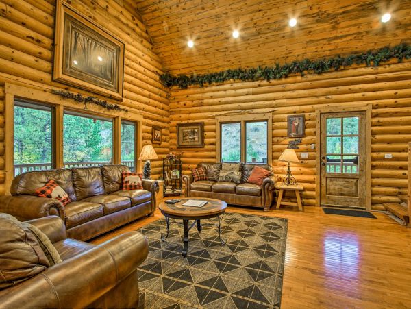 2500 Sq Ft Log Cabin