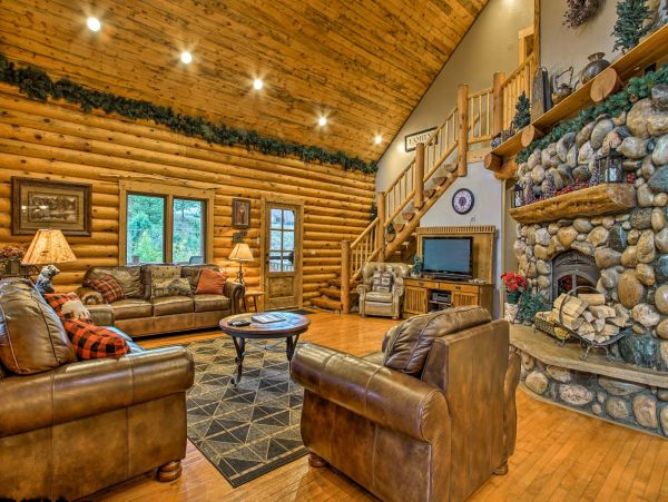 2500 Sq Ft Log Cabin