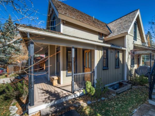 Walk to Lift 4  Bedroom Rental Vacation Home in Breckenridge