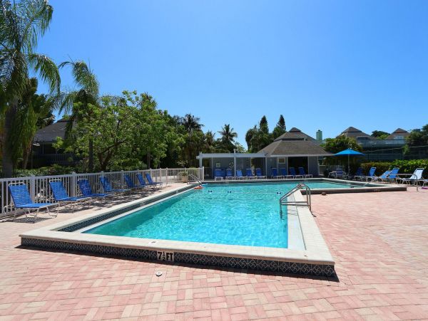 Charming Vacation Rental Home on Captiva Walk To Beach