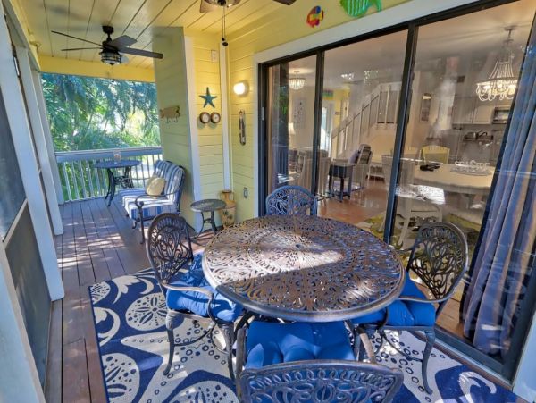 Charming Vacation Rental Home on Captiva Walk To Beach