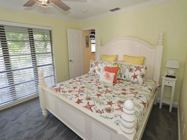 Charming Vacation Rental Home on Captiva Walk To Beach