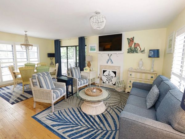 Charming Vacation Rental Home on Captiva Walk To Beach