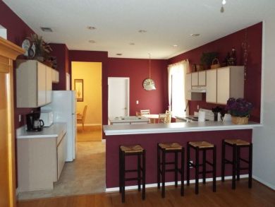 4 Bedroom Home with a Private Salt Water Pool and Jacuzzi