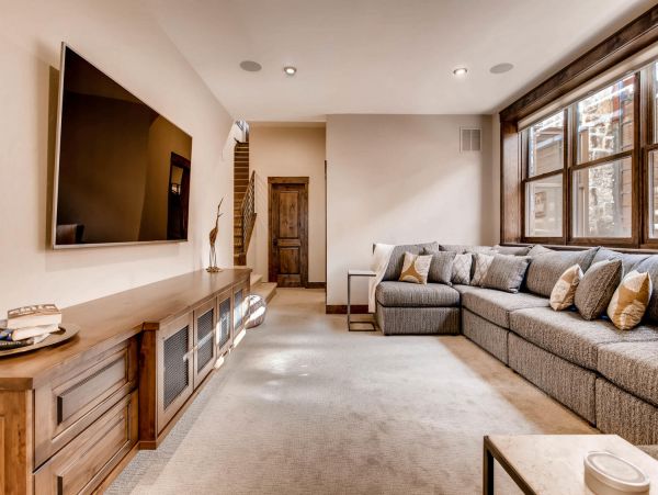 Luxury Breckenridge Vacation Home Sleeps Fourteen Guests
