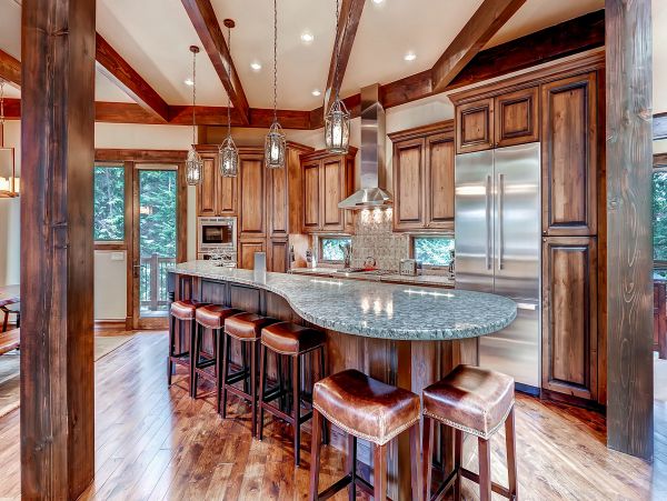 Gorgeous Breckenridge Vacation Home Sleeps Sixteen Guests