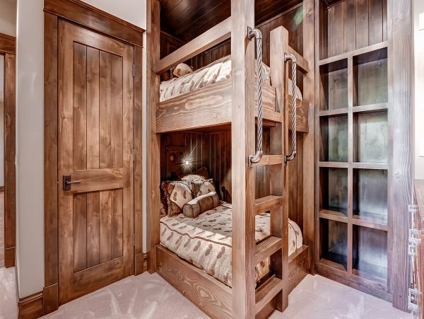 Gorgeous Breckenridge Vacation Home Sleeps Sixteen Guests