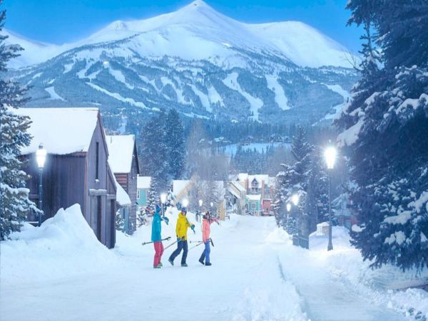 Gorgeous Breckenridge Vacation Home Sleeps Sixteen Guests