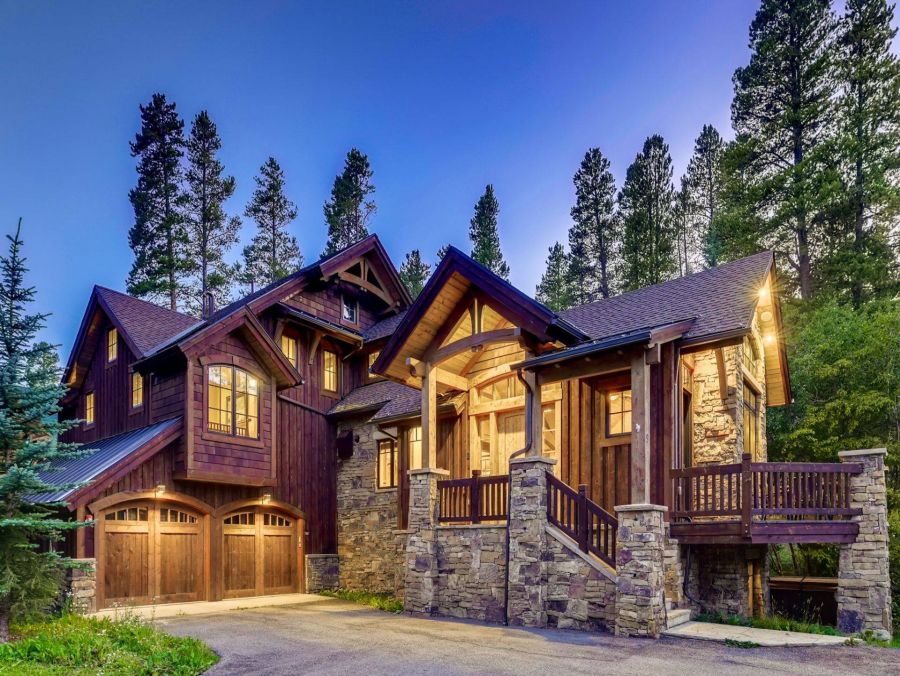Breckenridge Ski-in Ski-out Six Bedroom Vacation Home