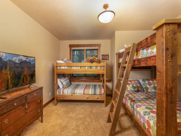 Breckenridge Ski-in Ski-out Six Bedroom Vacation Home