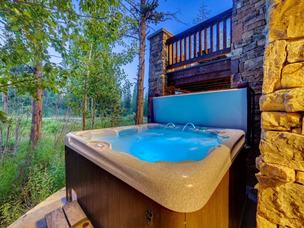 Breckenridge Ski-in Ski-out Six Bedroom Vacation Home