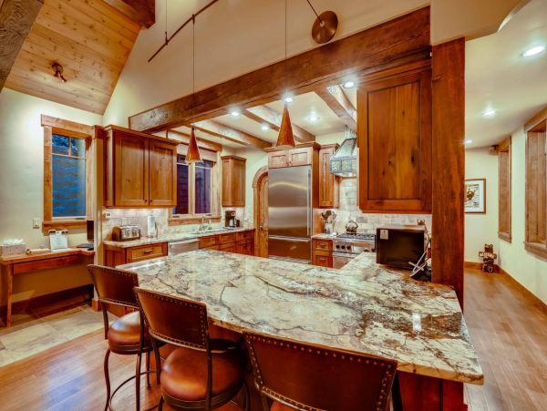 Breckenridge Ski-in Ski-out Six Bedroom Vacation Home