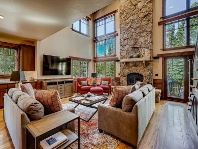 Walk to Lift 7 Bedroom Home in Breckenridge