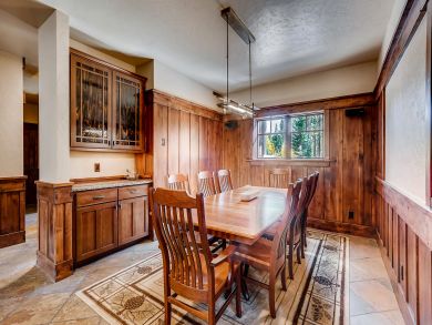 Walk to Lift 7 Bedroom Home in Breckenridge
