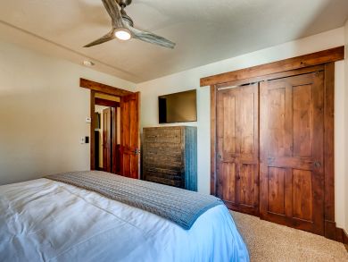 Walk to Lift 7 Bedroom Home in Breckenridge