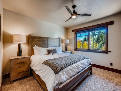 Walk to Lift 7 Bedroom Home in Breckenridge