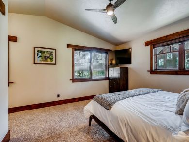 Walk to Lift 7 Bedroom Home in Breckenridge