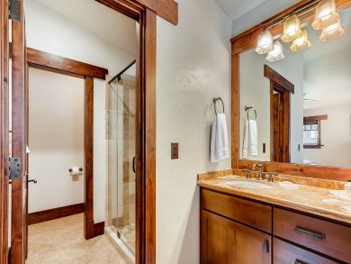 Walk to Lift 7 Bedroom Home in Breckenridge