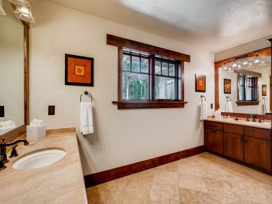 Walk to Lift 7 Bedroom Home in Breckenridge