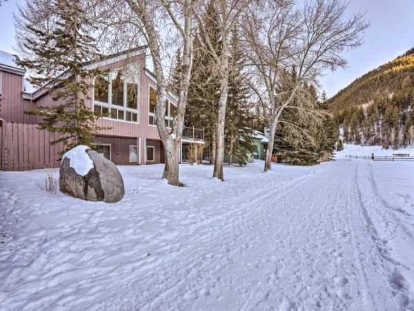 Charming Avon Vacation Rental Near Skiing and Hiking