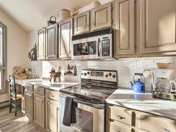 Charming Avon Vacation Rental Near Skiing and Hiking