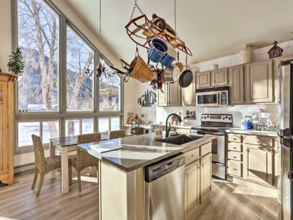 Charming Avon Vacation Rental Near Skiing and Hiking
