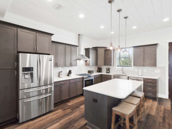 Luxury Destin Seven Bedroom Vacation Home Beach Across the Street