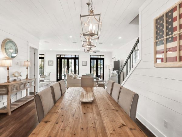 Luxury Destin Seven Bedroom Vacation Home Beach Across the Street