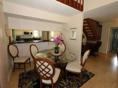 Charming Vacation Rental on Captiva island. Call Today.